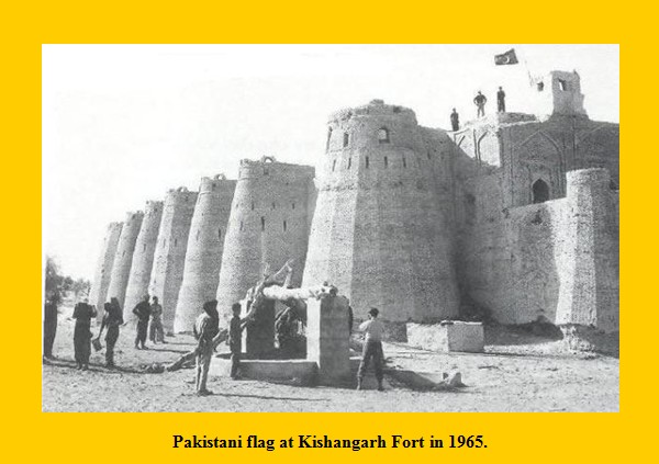 1965-Indo-Pak-War-Memorabilia-Pakistani-flag-at-Kishangarh-Fort-in-1965-Photos-and-Mementos-of...jpg