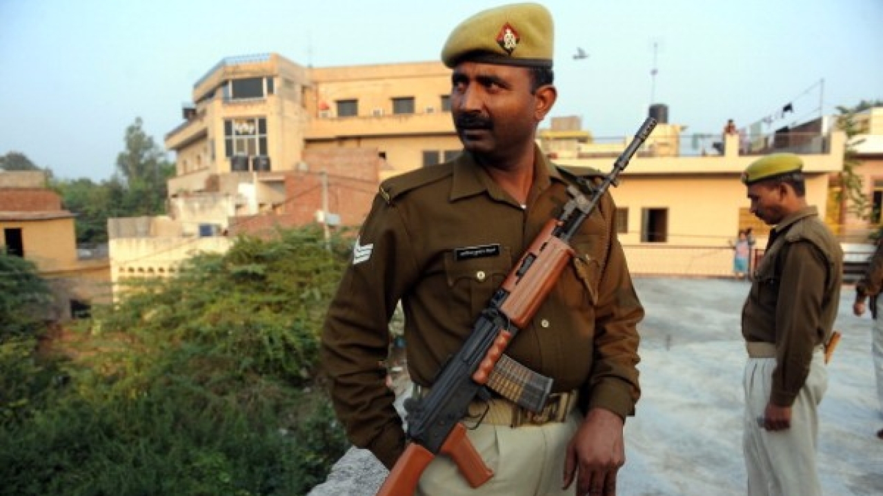 police insas.jpg