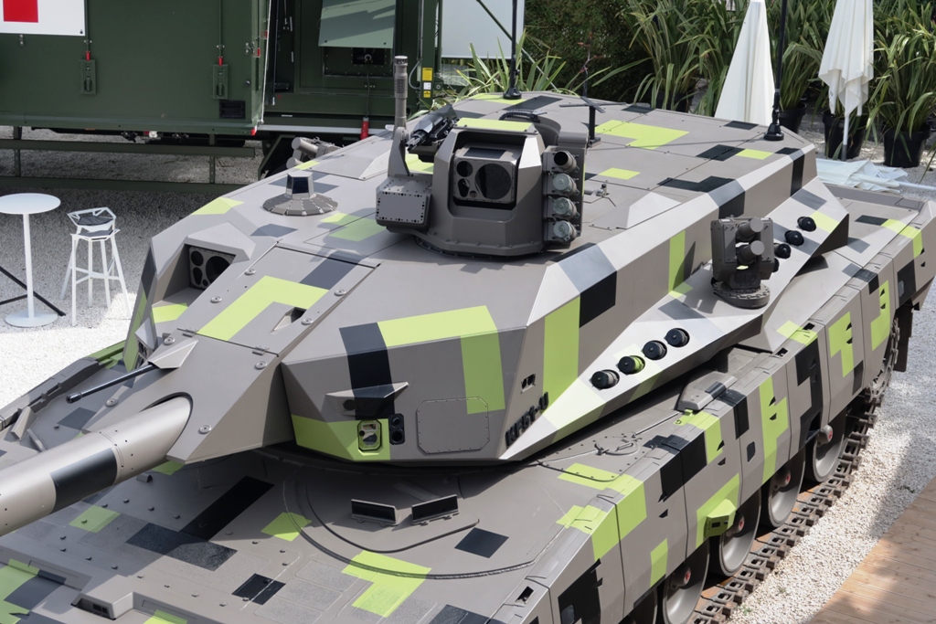 Rheinmetall-MBT_03.jpg