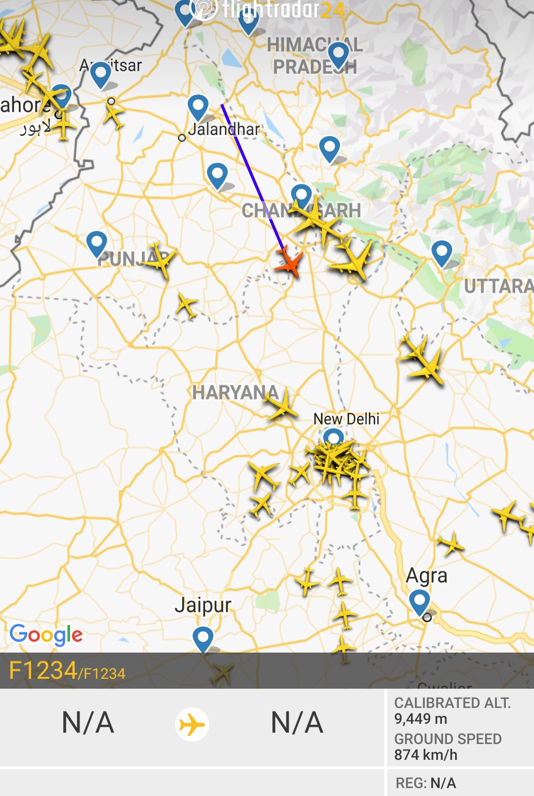 Screenshot_2019-08-03-21-57-51-730_com.flightradar24free.jpg