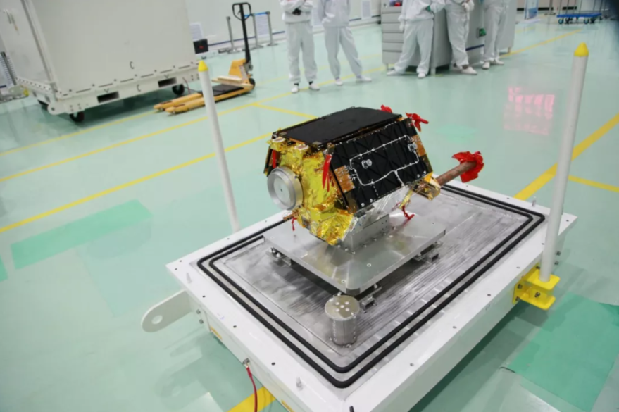 The Hongyan-1 satellite ahead of launch in 2018. 