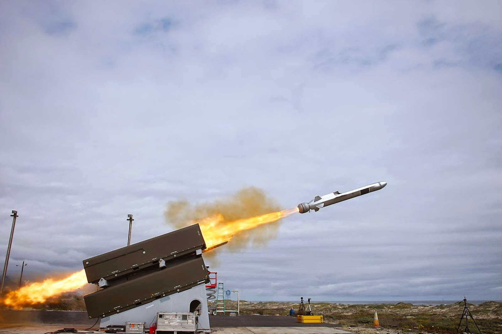 Kongsberg%2BNaval%2BStrike%2BMissile.jpg