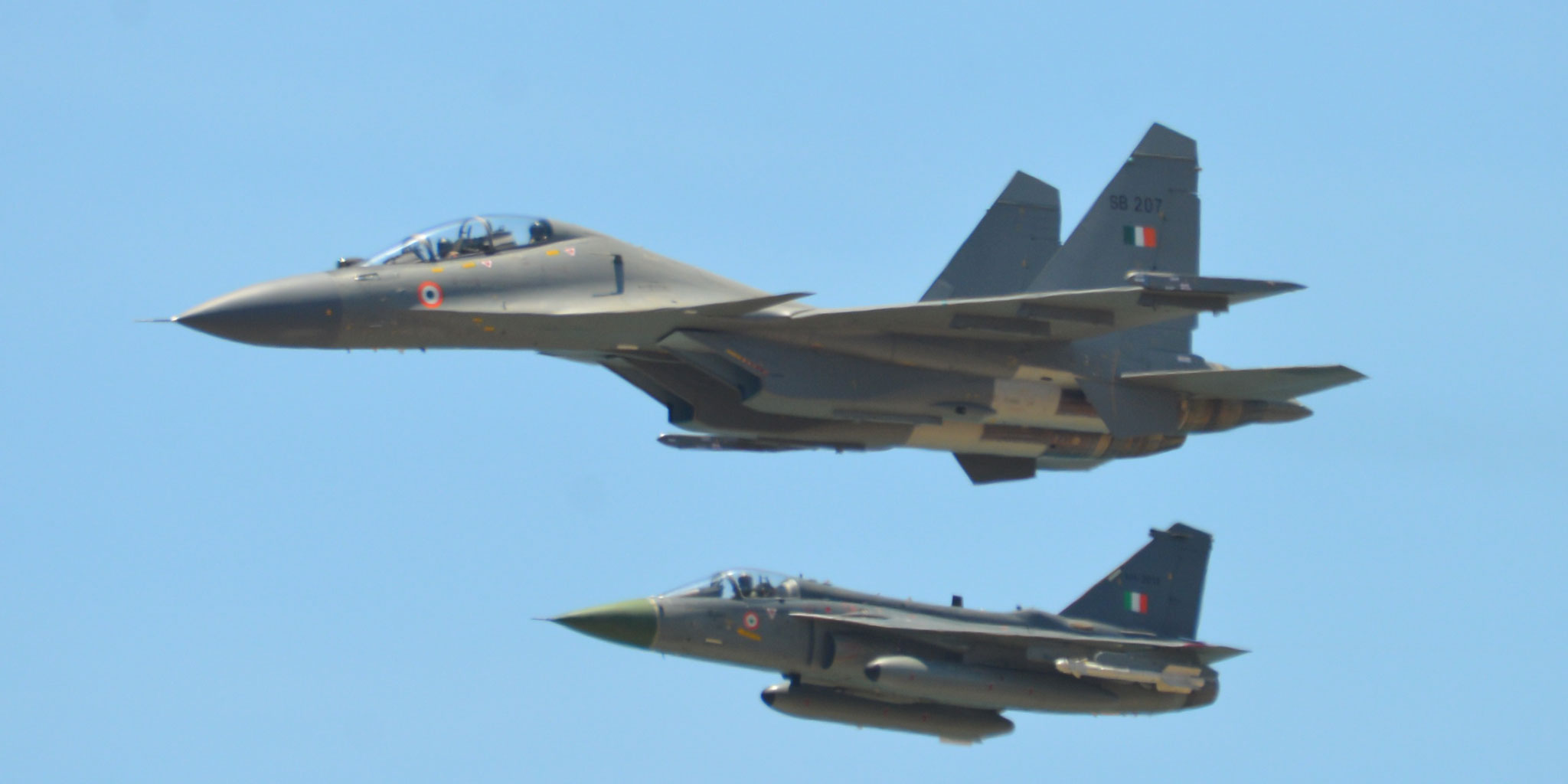 web4-2018-3-indian-defexpo-opening-flypast.jpg