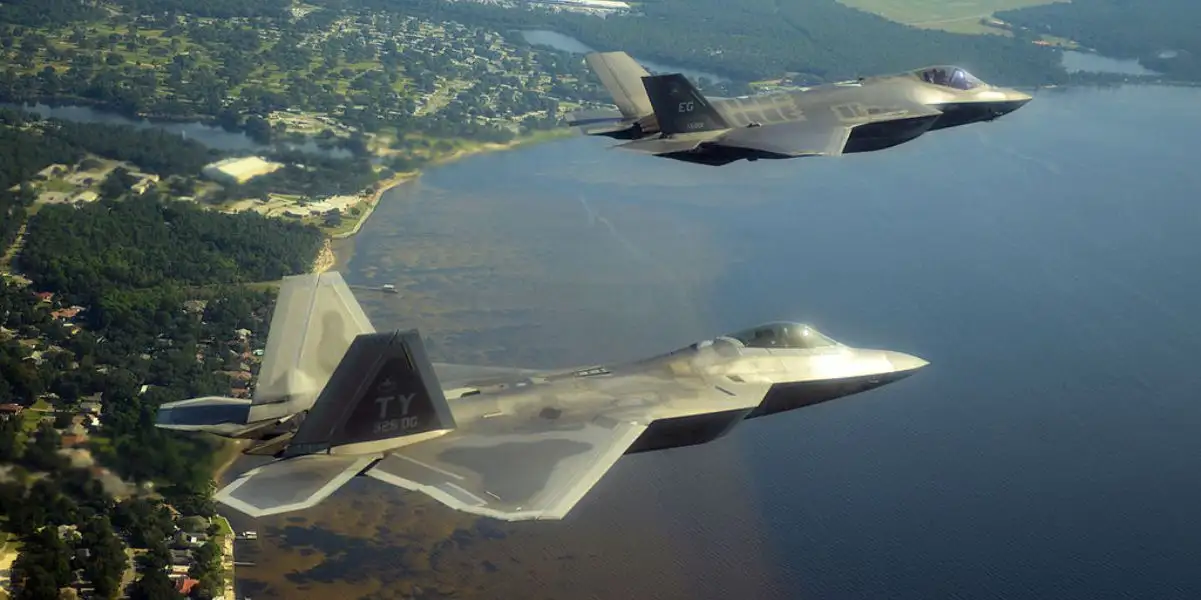 theaviationgeekclub.com