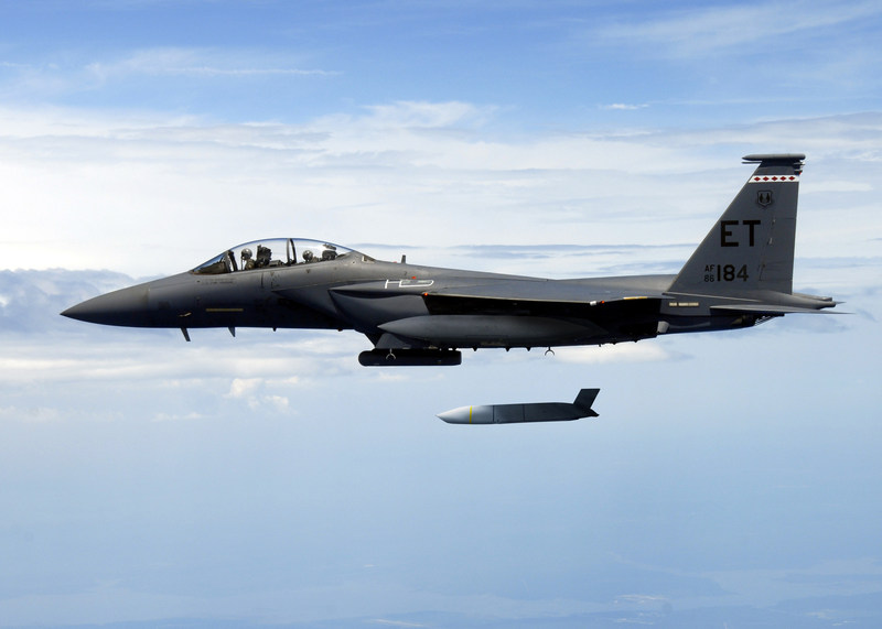 Lockheed_Martin_F_15E_Strike_Eagle.jpg