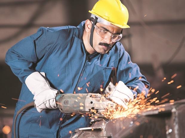www.business-standard.com