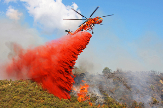 s-64fire6404261.jpg