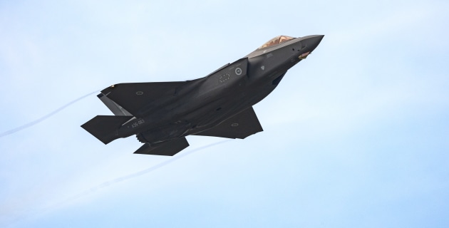 www.australiandefence.com.au