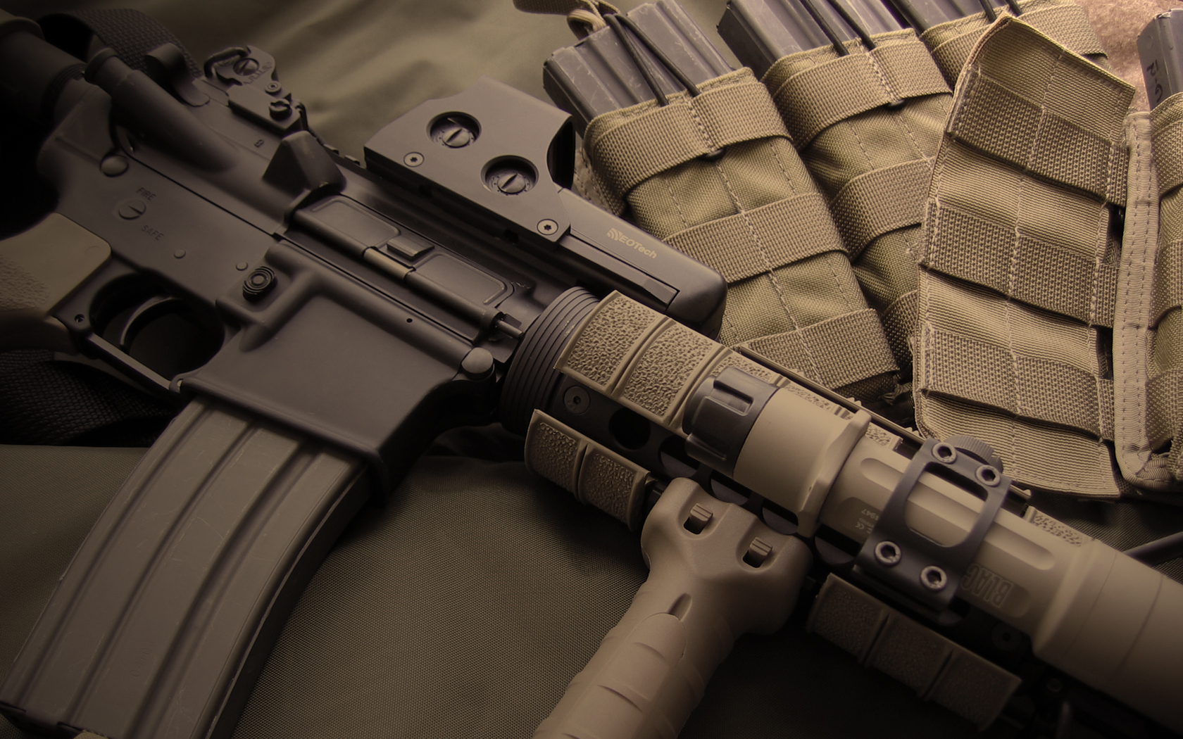 m4_modded_gear_wallpaper.jpg