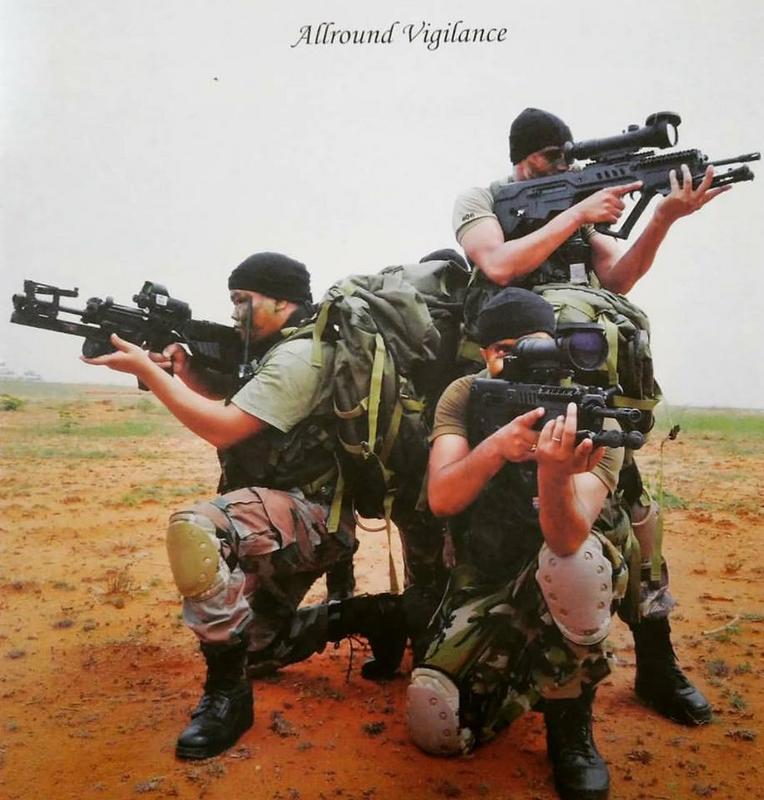 Garud_commandos_GTAR-21_Tavor_on_left_without_UBGL.jpg