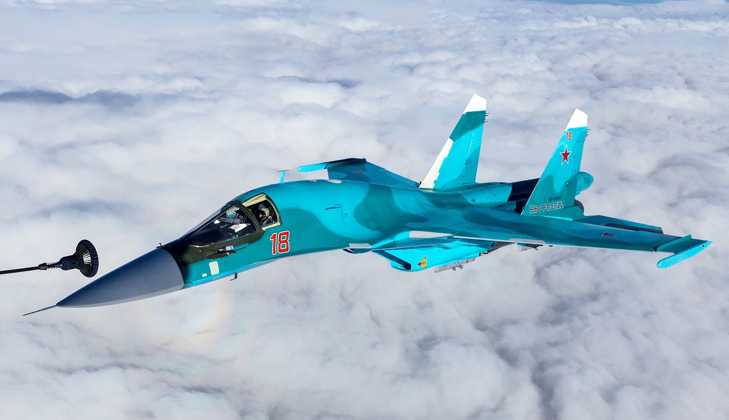 File:Refuelling a Sukhoi Su-34 (cropped).jpg - Wikimedia Commons