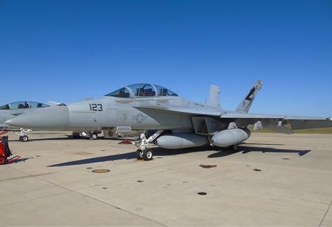 66541_boeingfa18fsuperhornetwithirstblockiipod_809034.jpg