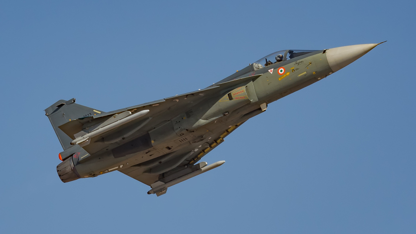 iaf_tejas_full_size_32941198511.jpg