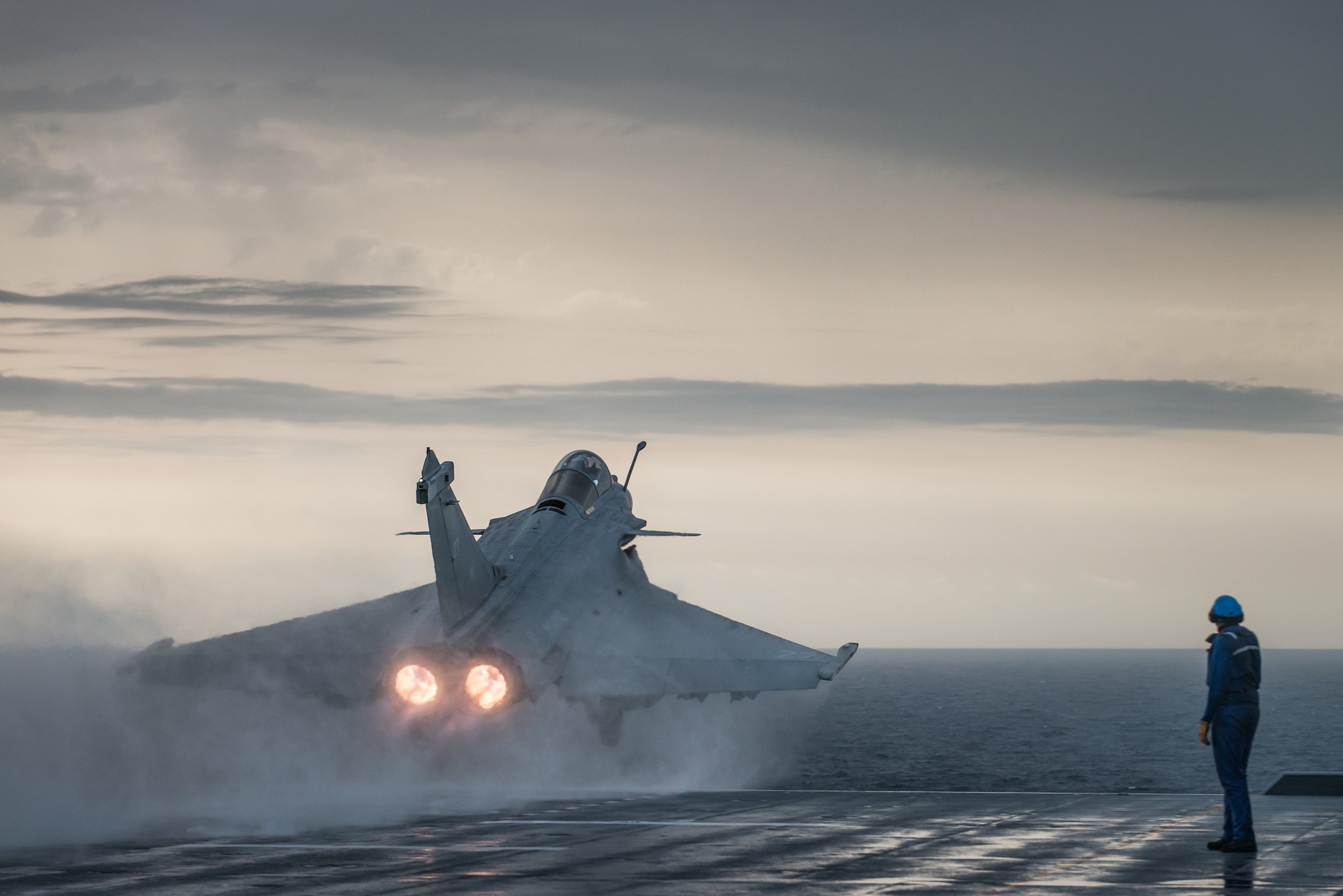 www.dassault-aviation.com