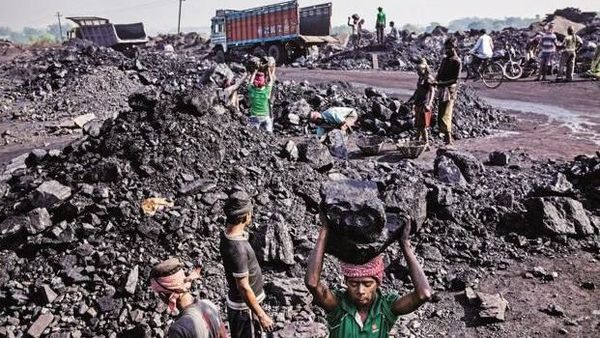 coal2-kzKH--621x414@LiveMint_1578477357944.jpg