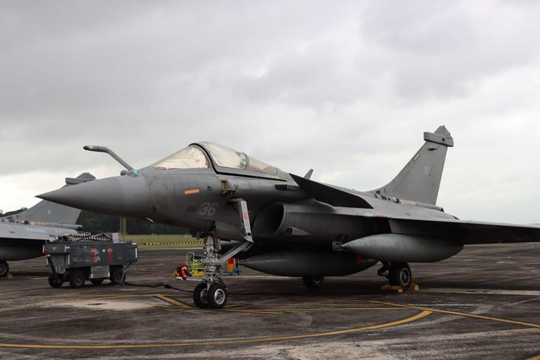 92048_frenchrafalematpayalebarairbase_106912.jpg