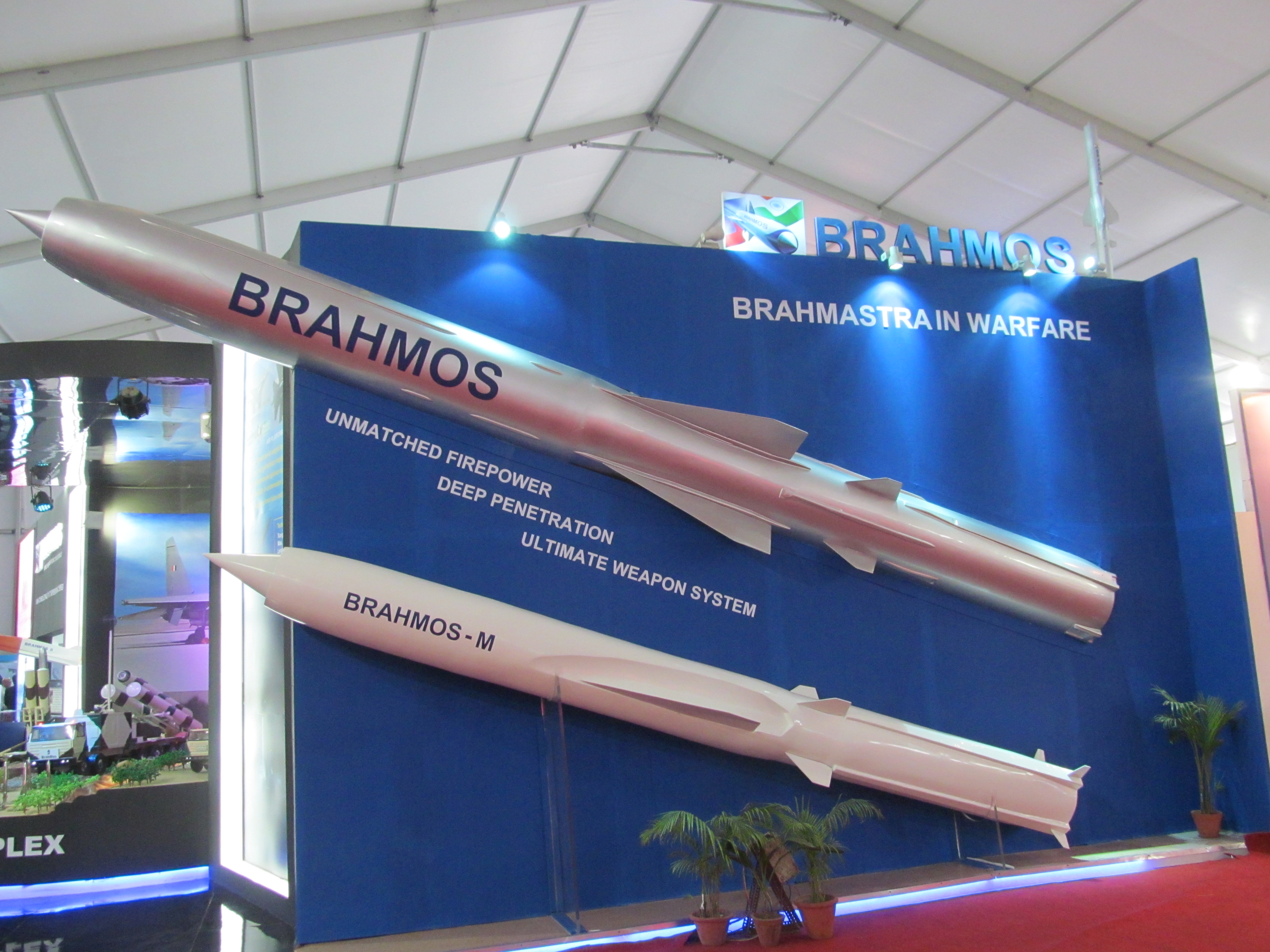 Brahmos_and_Brahmos-M_size_comparison.JPG