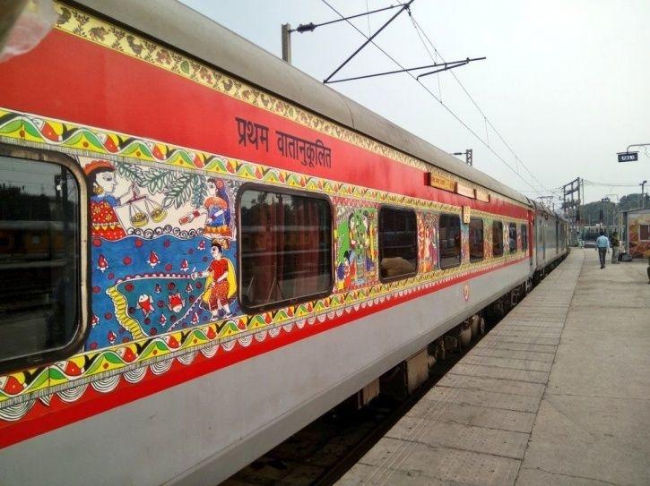 rajdhani_express_1566381461_725x725.jpg