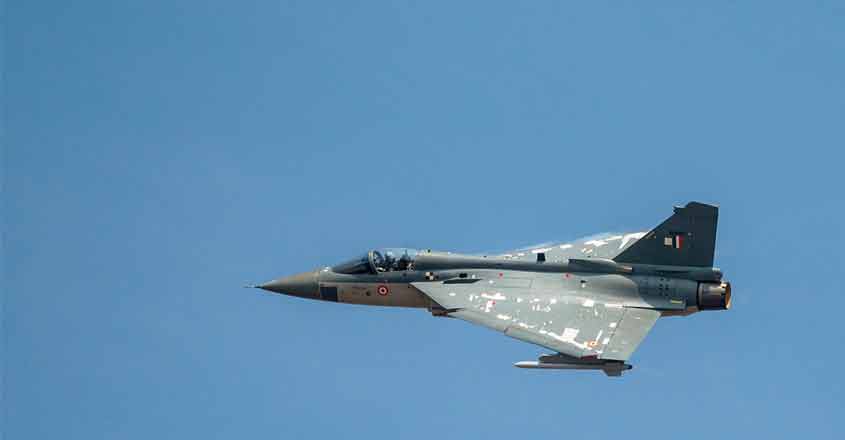 MM-Tejas-Fotoyogi-2.jpg