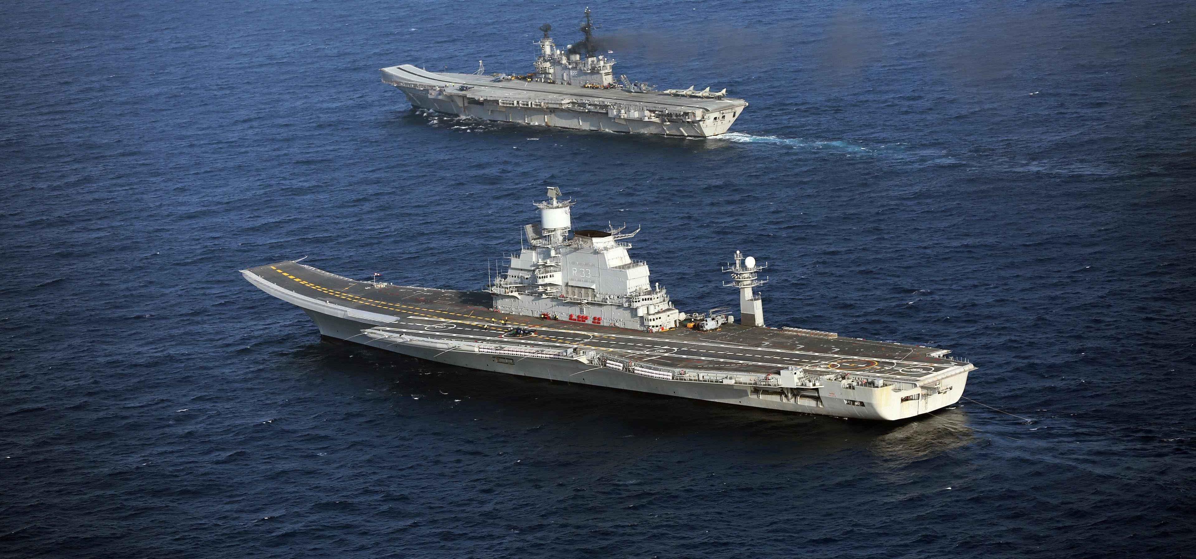ins_vikramaditya_and_virat_at_sea_1512395028.jpg